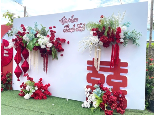 Trang trí cổng hoa Tone đỏ 001