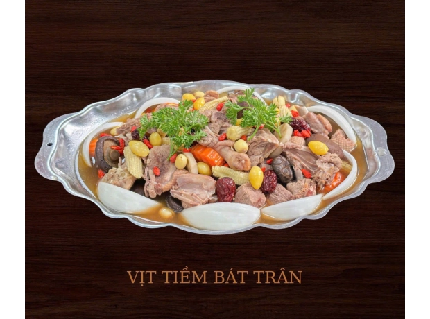 Vịt Tiềm Bát Trân